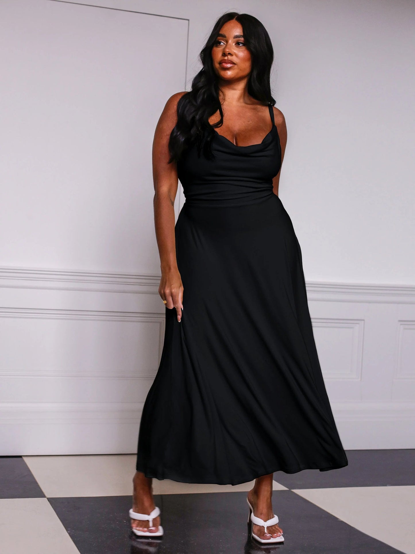 FlipChic™ | 2-in-1 dress that can be worn on both sides