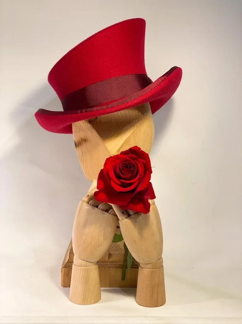Elegante Strickmütze mit Drehung für mühelosen Stil