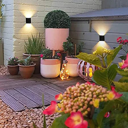TRAFLA SOLARWALL™ | Luxurious LED solar wall light