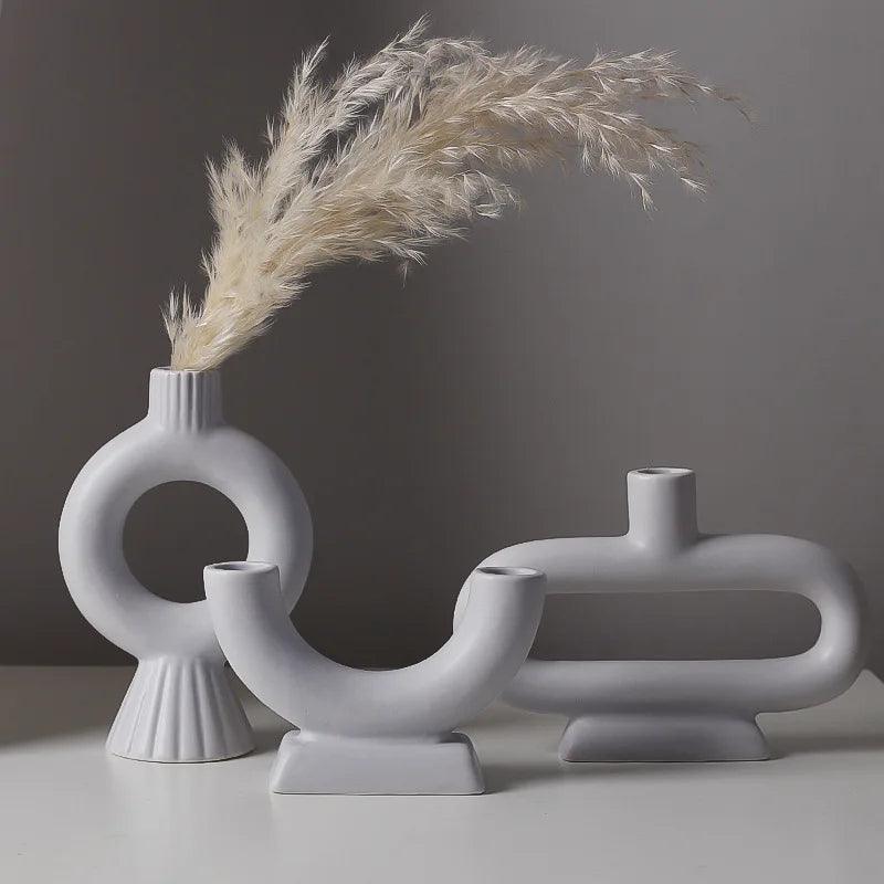 Minimalistischer skandinavischer Kerzenhalter und Vase aus Eisen und Glas