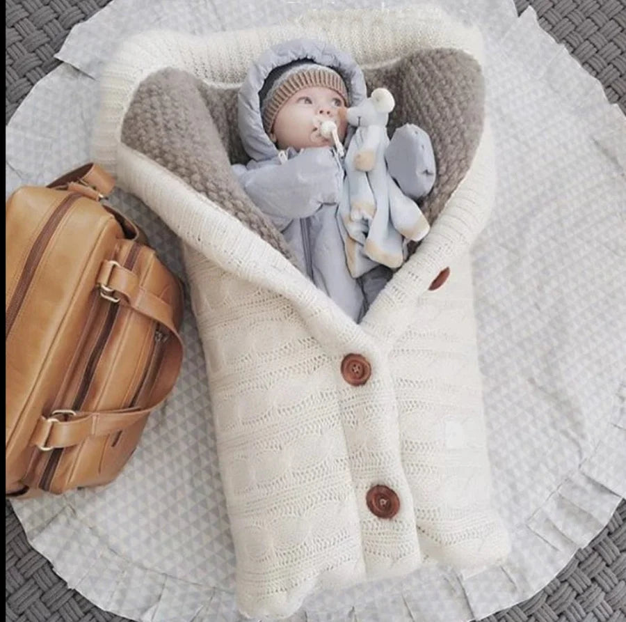 LittleCradle™ - Kuscheliger gestrickter Babyschlafsack für den Winter