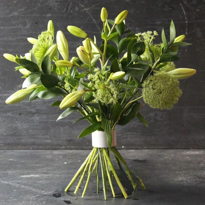 Stemora™ | Spiral Flower Stem Holder
