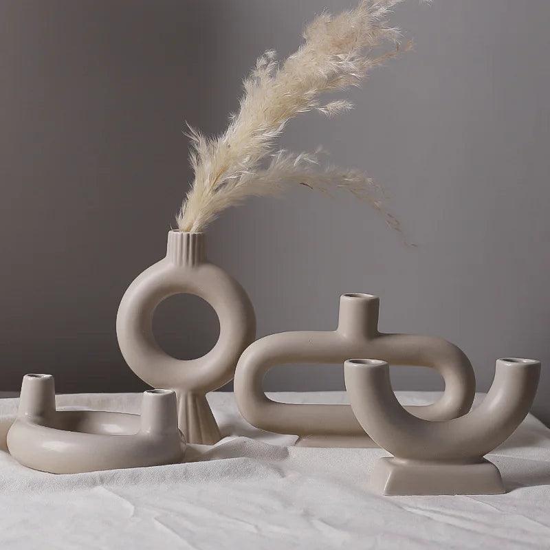 Minimalistischer skandinavischer Kerzenhalter und Vase aus Eisen und Glas