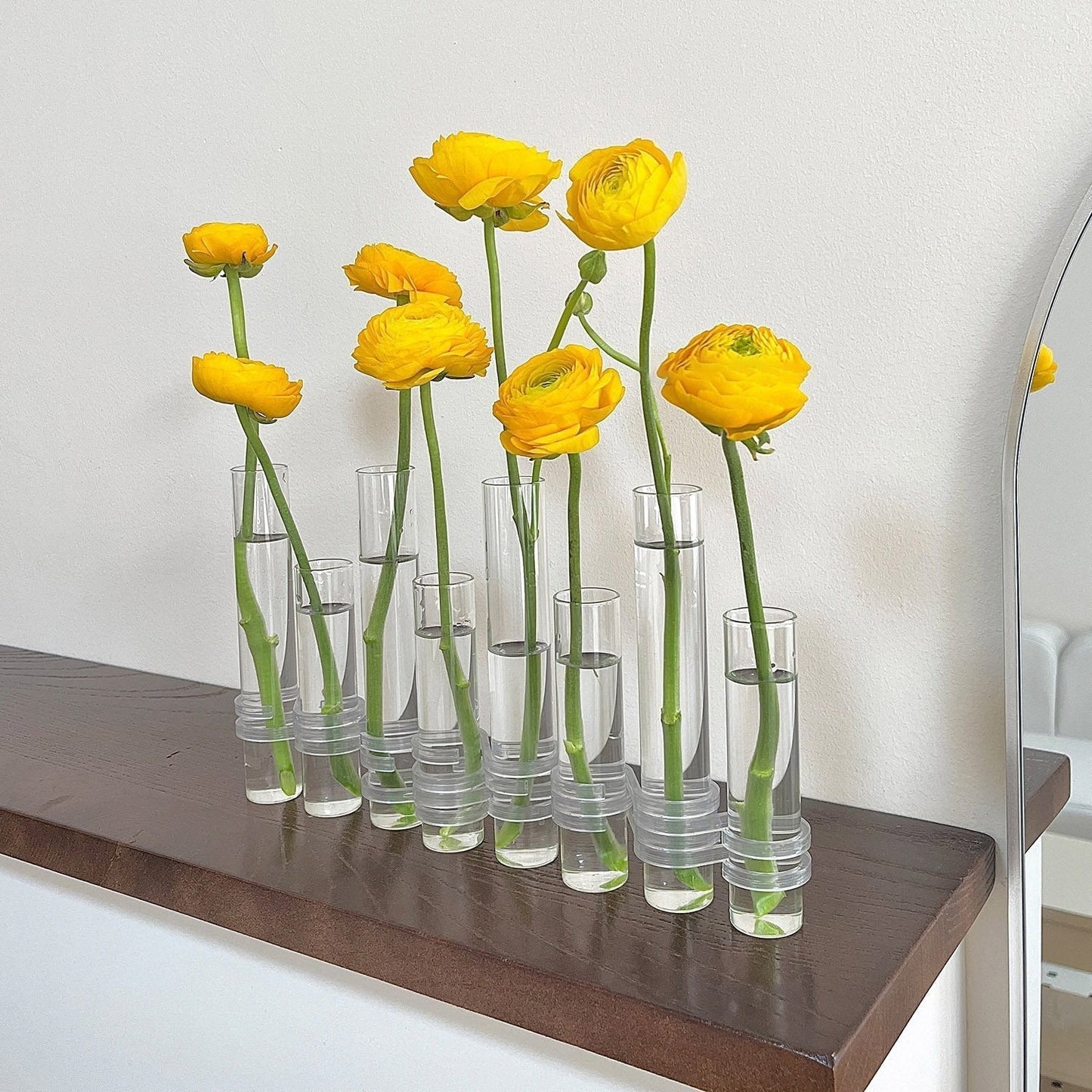 Elegante Keramikvase mit Scharnier für die Wohnkultur