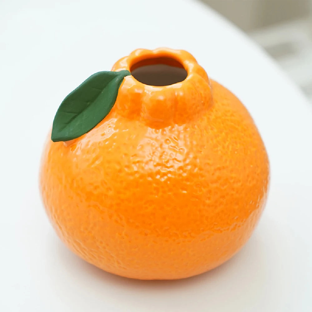Moderne Keramik-Orangevase für Wohnkultur