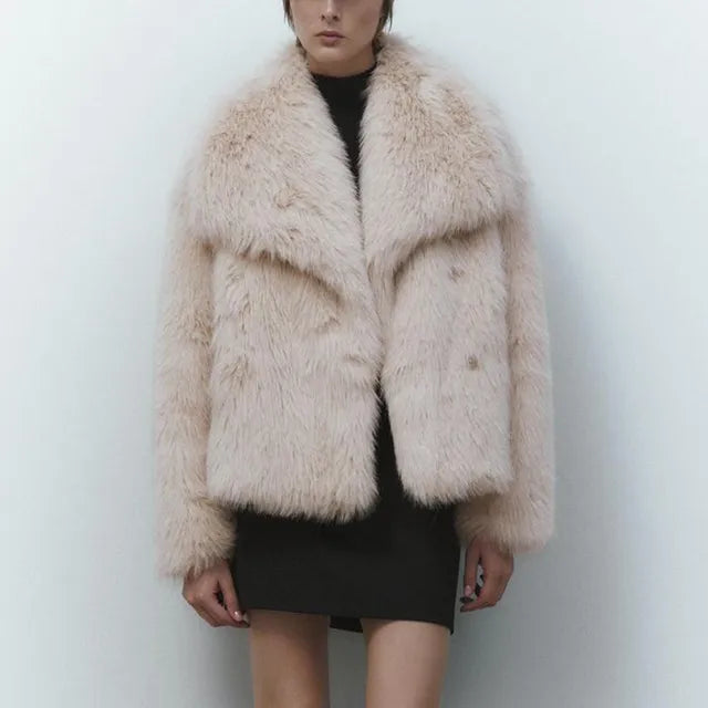 Axela™ | Elegant women's fur coat for stylish winter fashion 2024
