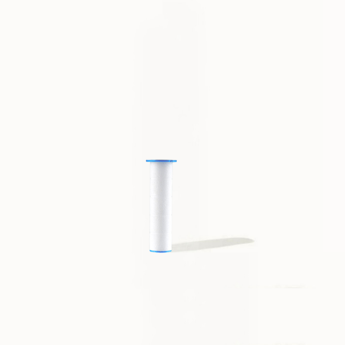 Intelligent shower head with integrated water filter system