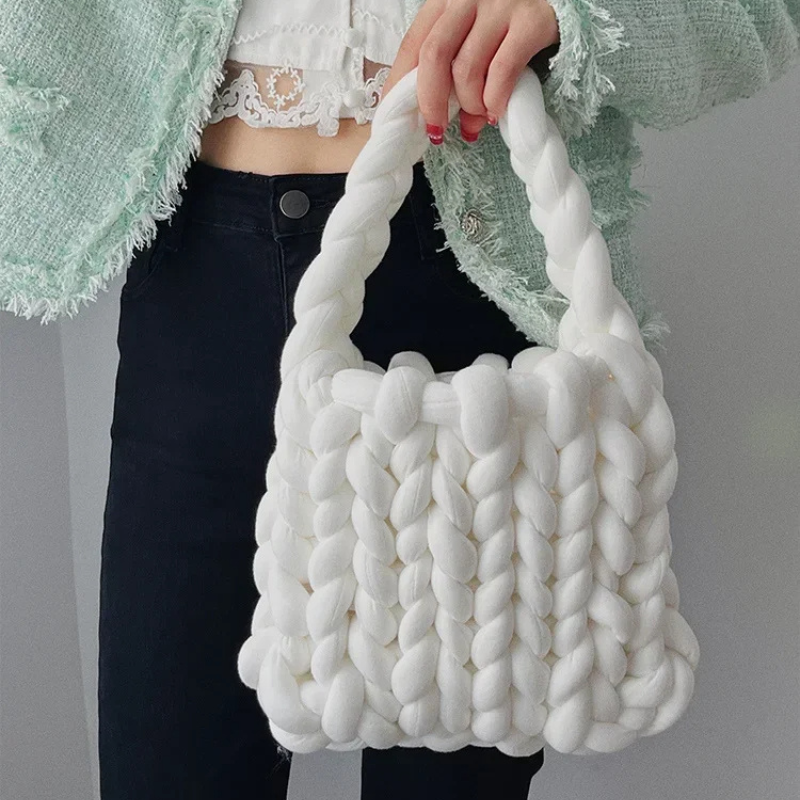 CrochetCouture™ – Shoulder bag in crochet design