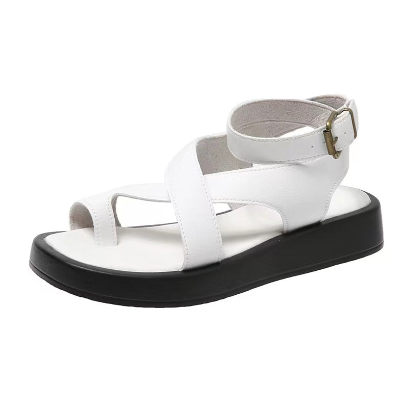 Clarissa™ | Flat strappy sandals with adjustable buckle