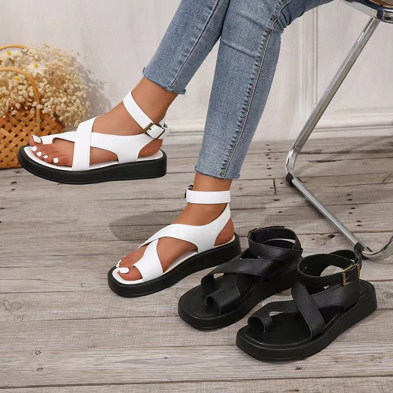 Clarissa™ | Flat strappy sandals with adjustable buckle