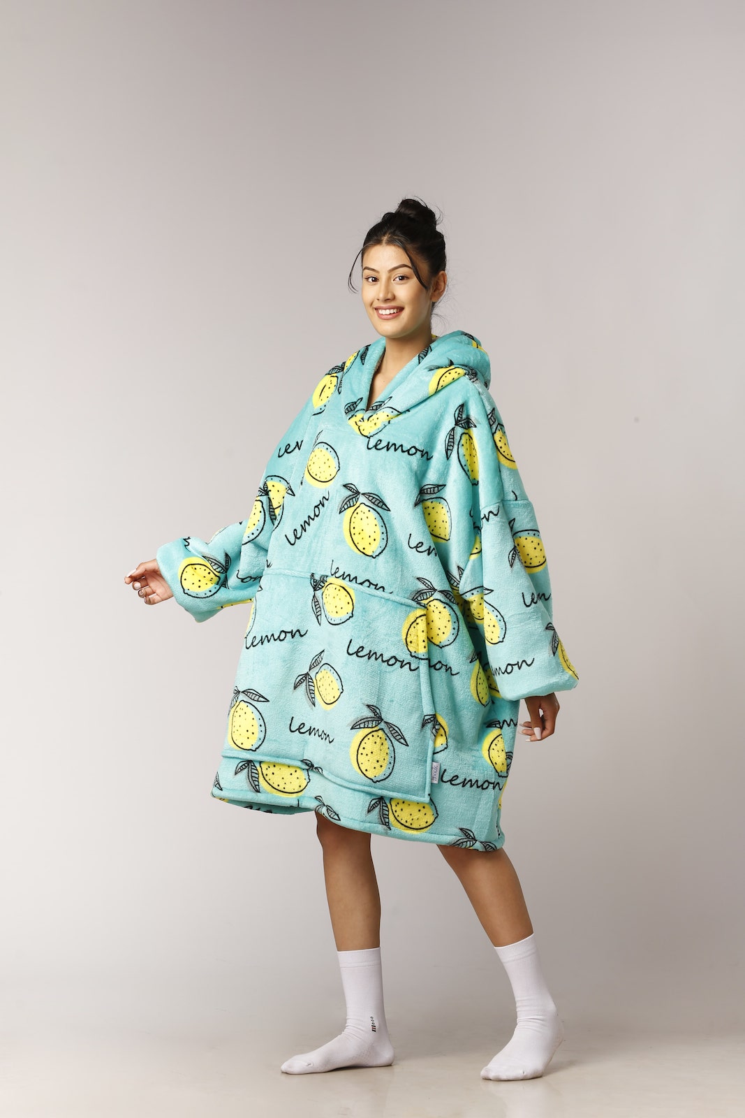 Citrus Lemon™ Ultra-Soft Sherpa Hooded Blanket