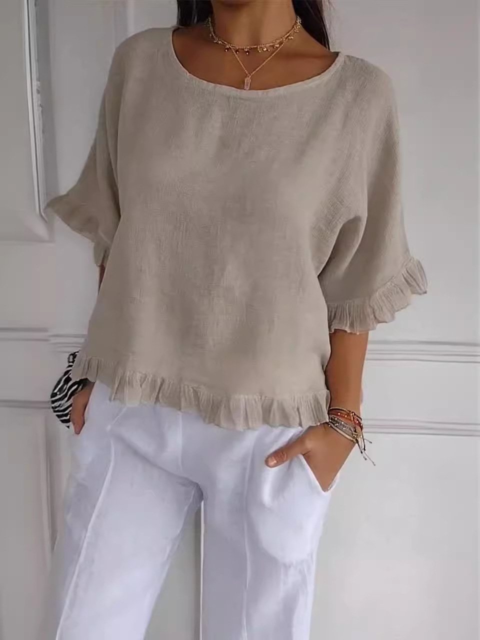 Nuvéa™ | Round neck, gathered hem, medium sleeves, cotton and linen