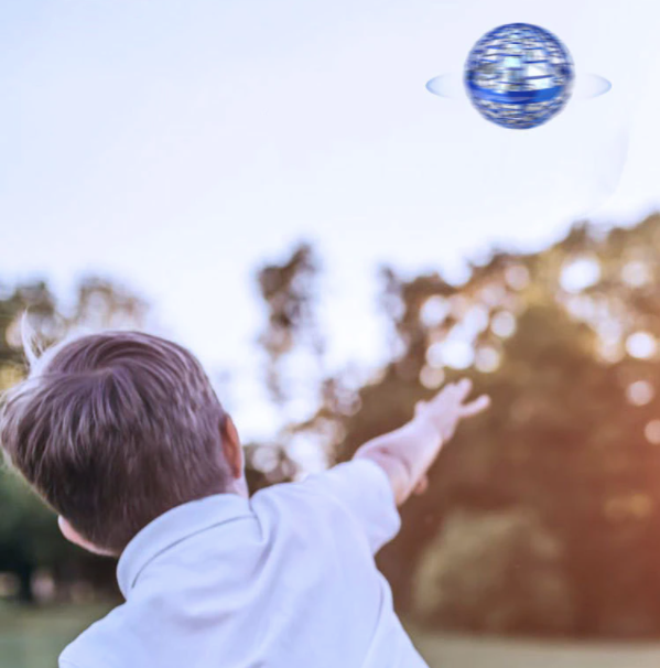Bunter magischer Bumerangball-Spielzeug für den Außenspaß