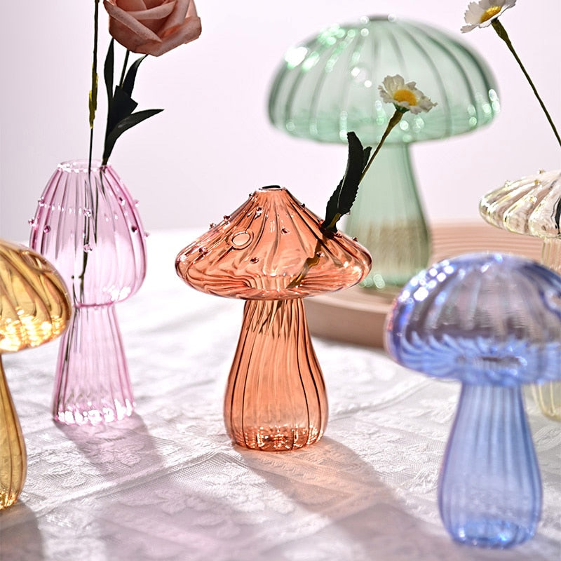 Elegantes Kristall-Pilzglas-Set für stilvolles Unterhalten