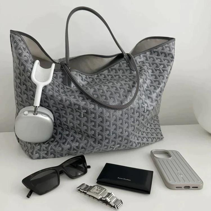 Velvoura™ – Elegant & Versatile Luxury Handbag