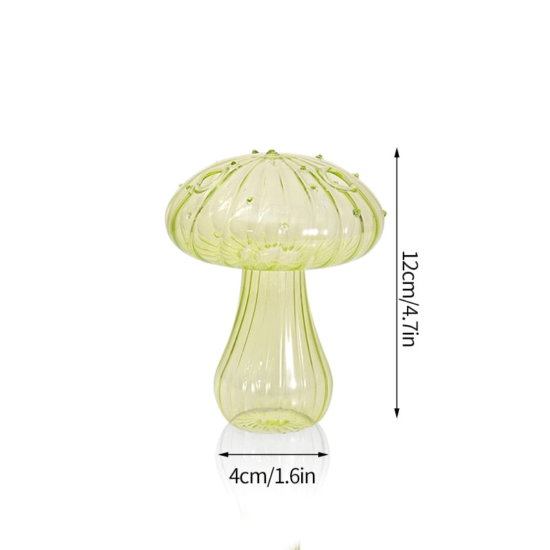 Elegantes Kristall-Pilzglas-Set für stilvolles Unterhalten