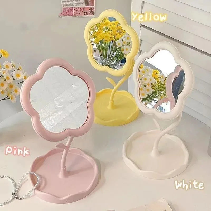 Pastellfarbener Blumen-Kompaktspiegel mit niedlichem koreanischem Design