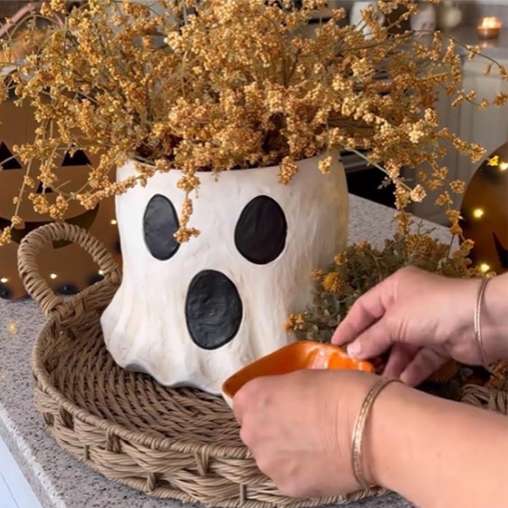 Gruselige Halloween-Geistereimer-Dekoration