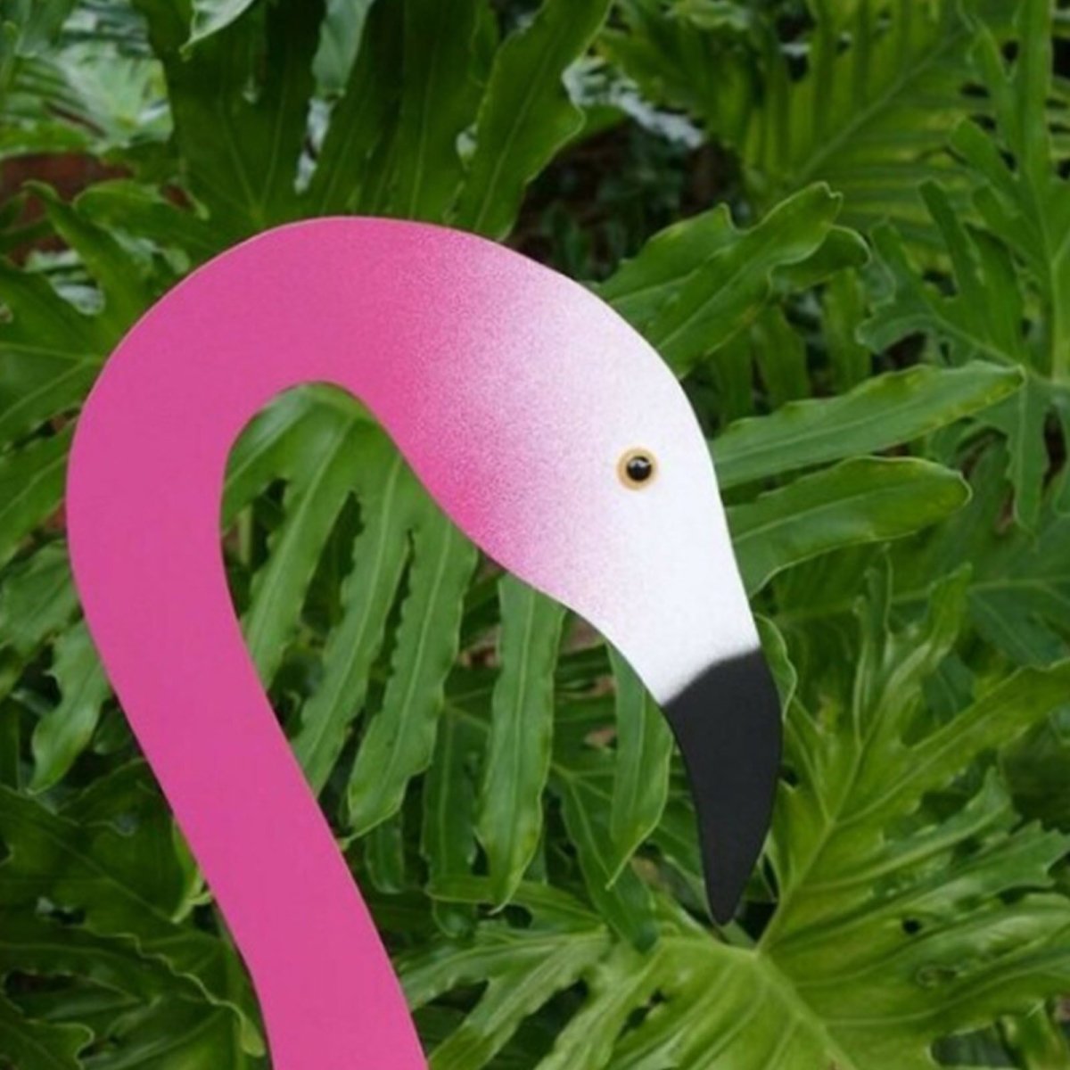 Flamingo™ - Flamingo garden decoration!