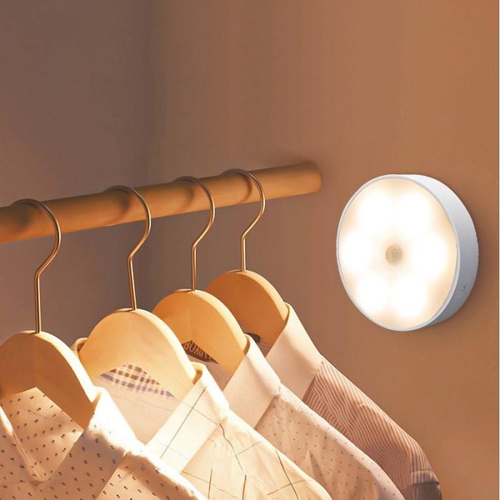 LumaMove™ | LED light with motion sensor