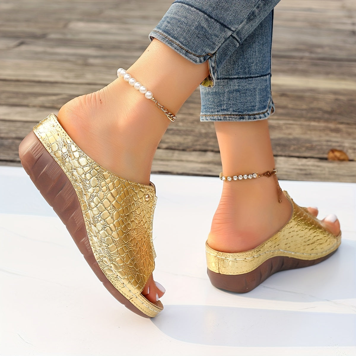 CrocoStep™ – Stylish &amp; Comfortable Slippers 