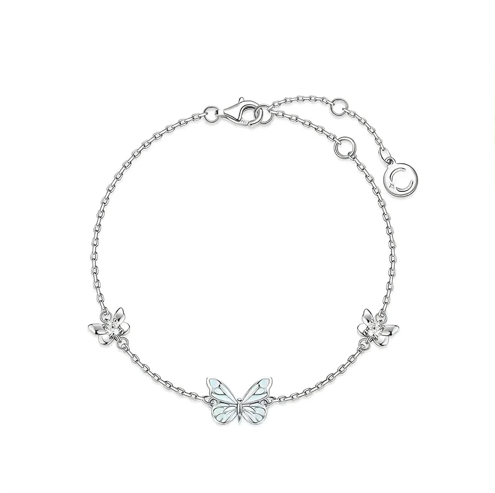 LumiVita – Schmuck, der sanft leuchtet und Ihren Abendstil veredelt