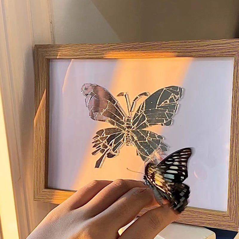 DIY™ | Butterfly Broken Mirror Photo Frame 