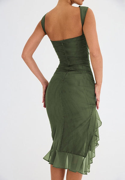 ChicEssence™ | Chic dress by Simplicity