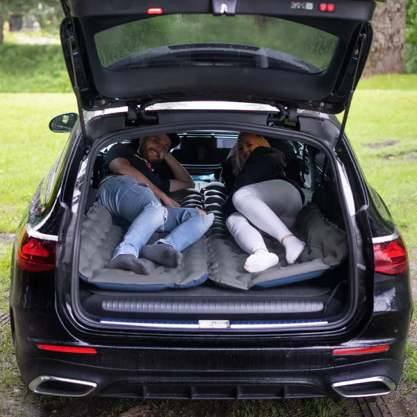 SleepCamp™ | Quick-inflating mattress with integrated pillow