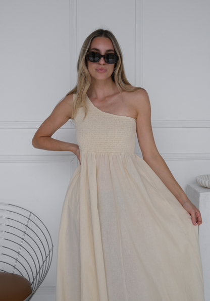 MiannCo™ – Tia One-Shoulder Ruched Maxi Dress in Buttermilk