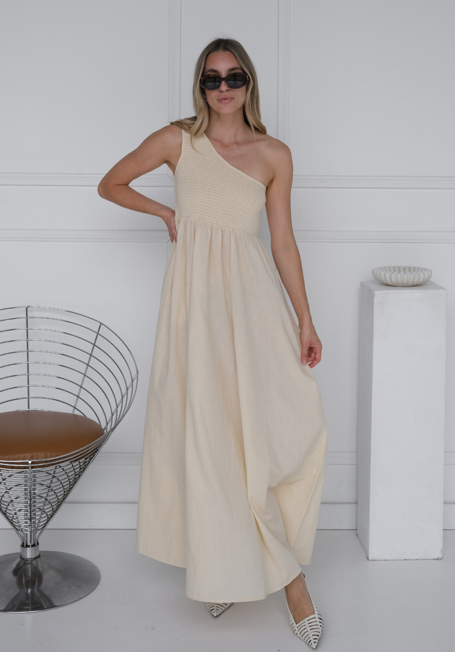 MiannCo™ – Tia One-Shoulder Ruched Maxi Dress in Buttermilk