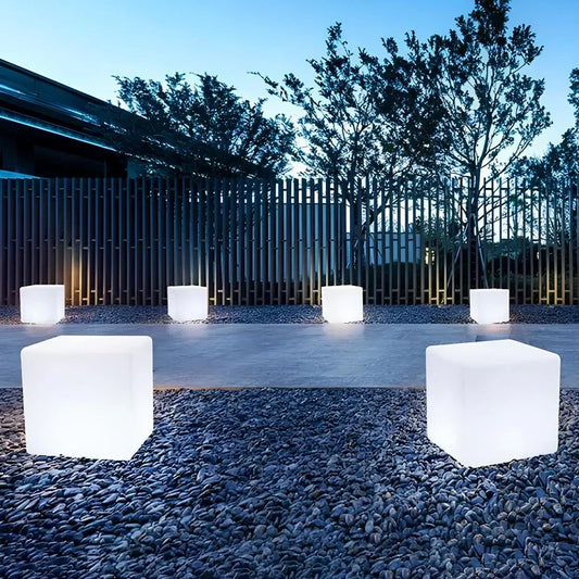 RadiantCube™ | Cubic garden light