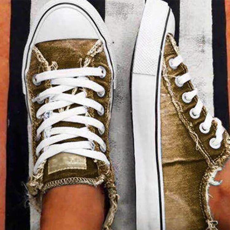 FloraWalk™ – Floral Canvas Lace-Up Sneakers 
