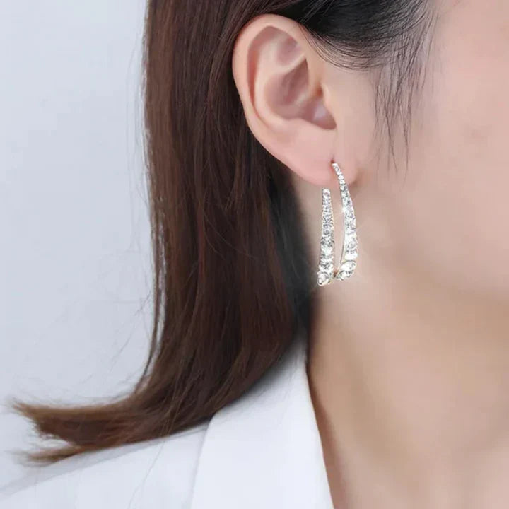 Lena™ | Curved earrings with luxurious rhinestones