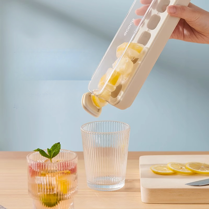Flexible Silikon-Eiswürfelschalen für einfaches Eiswürfeln zu Hause