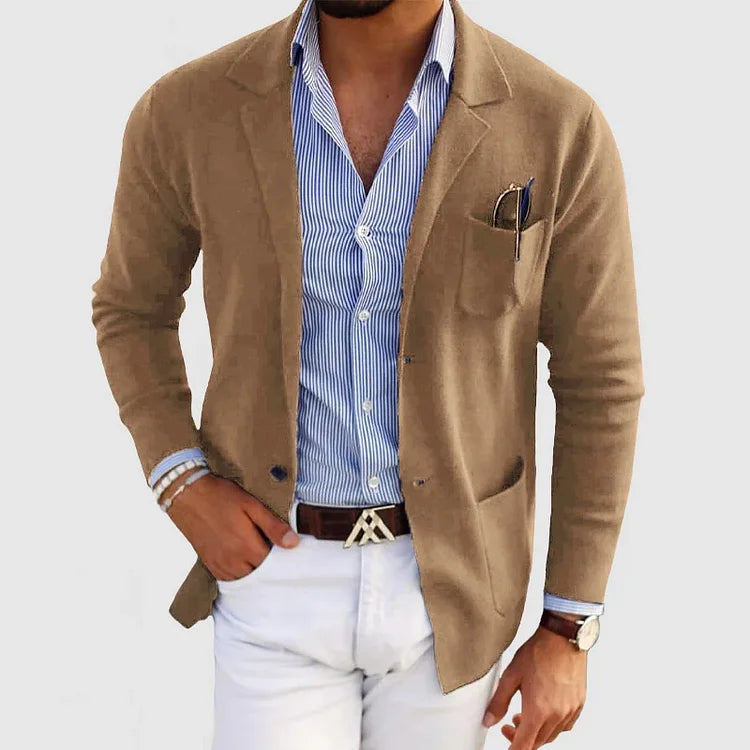 ChillChaser™ | Stylish men's blazer with casual button pockets and lapel collar 