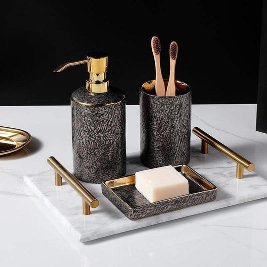 Modernes minimalistisches Badezimmer-Zubehör-Set für stilvolle Organisation