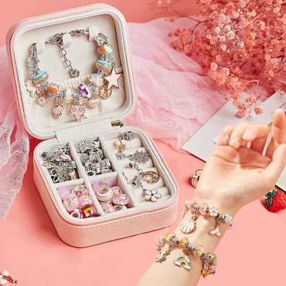 CharmCrafters – Kreativität und Selbstvertrauen mit personalisierten Armbändern steigern