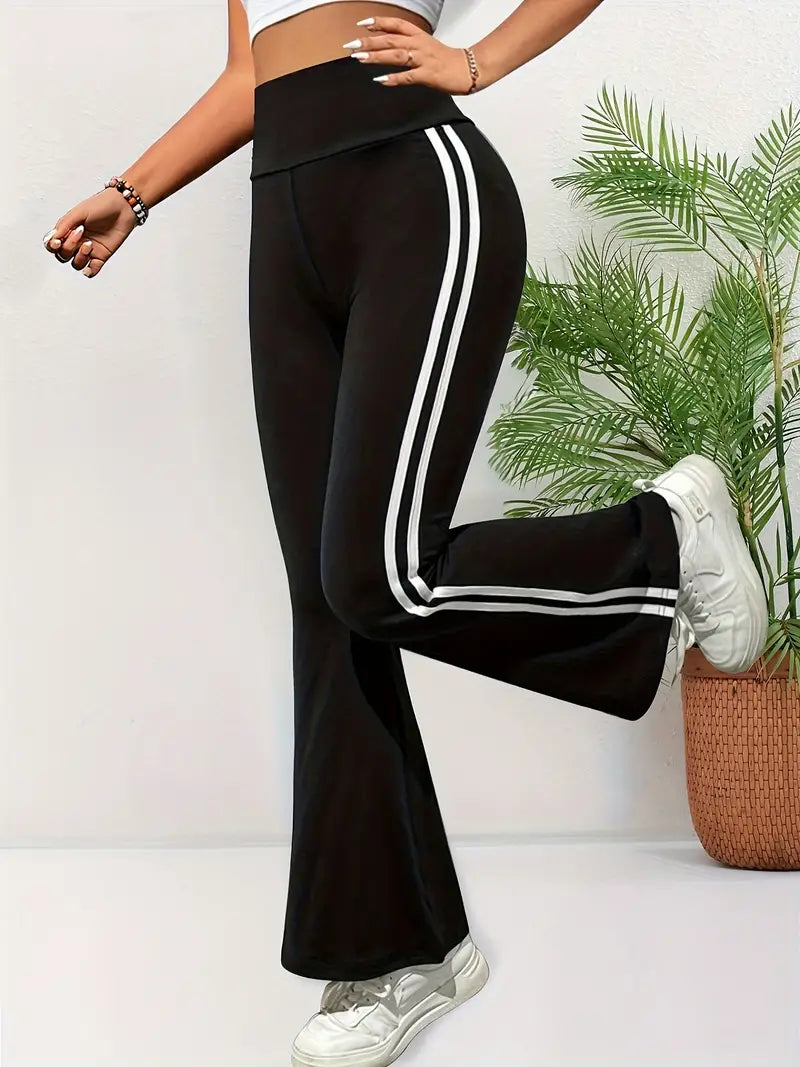 ChicWave™ - Stylish striped flared trousers with a casual high-waist design
