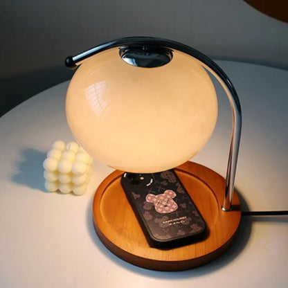 Vintage Glas-Tischlampe mit elegantem Retro-Design
