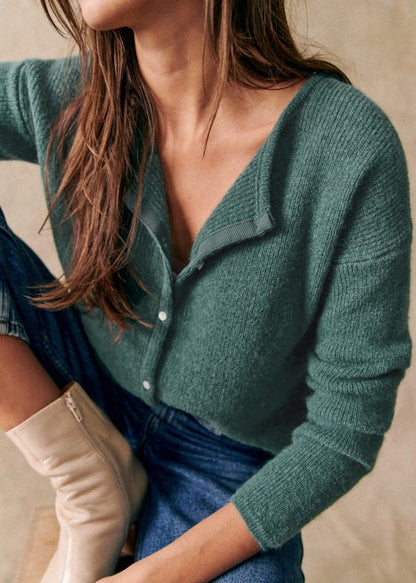 WarmEmbrace™ | super soft knit sweater 
