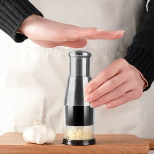 PressChop™ | Effortlessly chop garlic and other ingredients