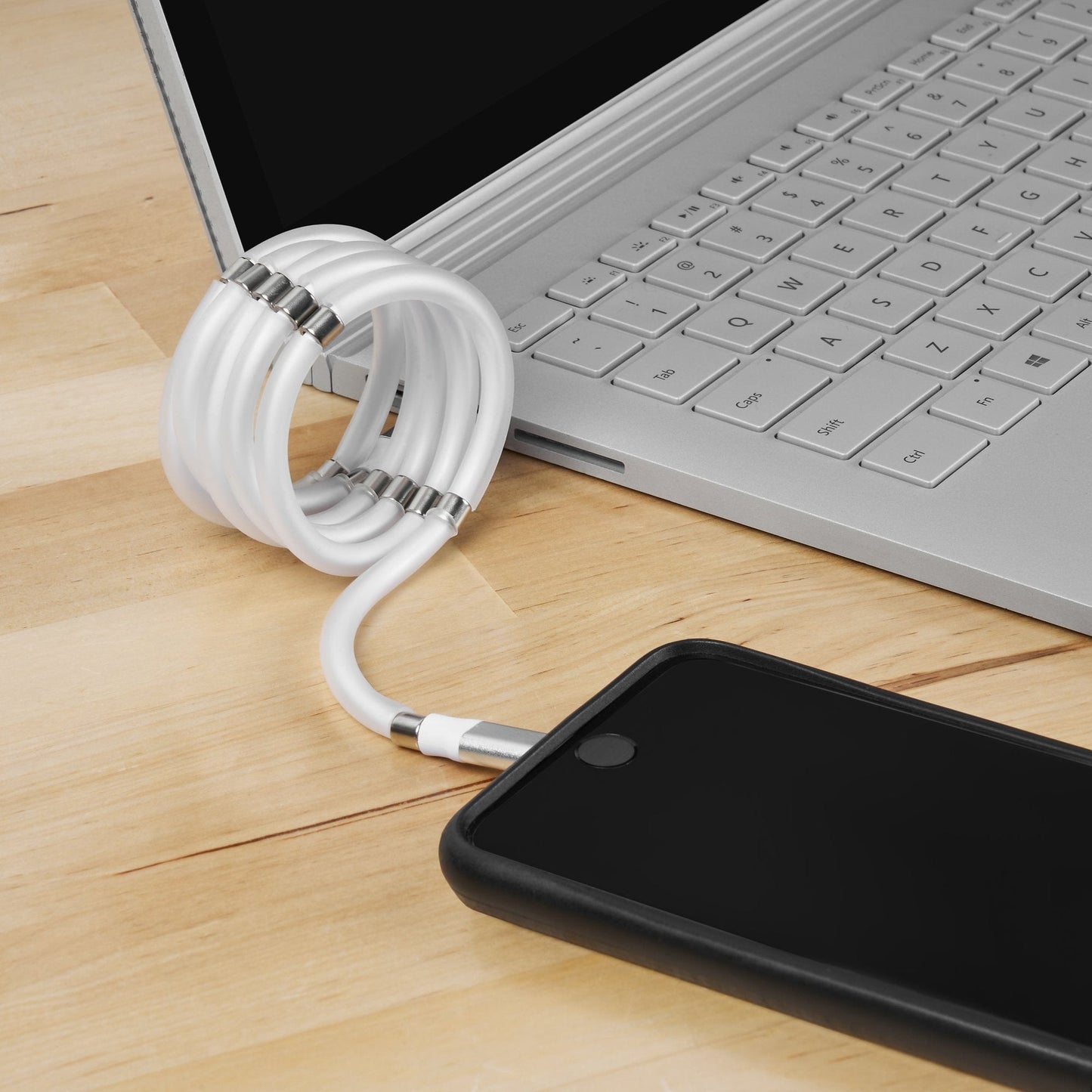 VoltMend™ Magnetisches Ladekabel – Verhedderungsfreies schnelles Laden von Geräten