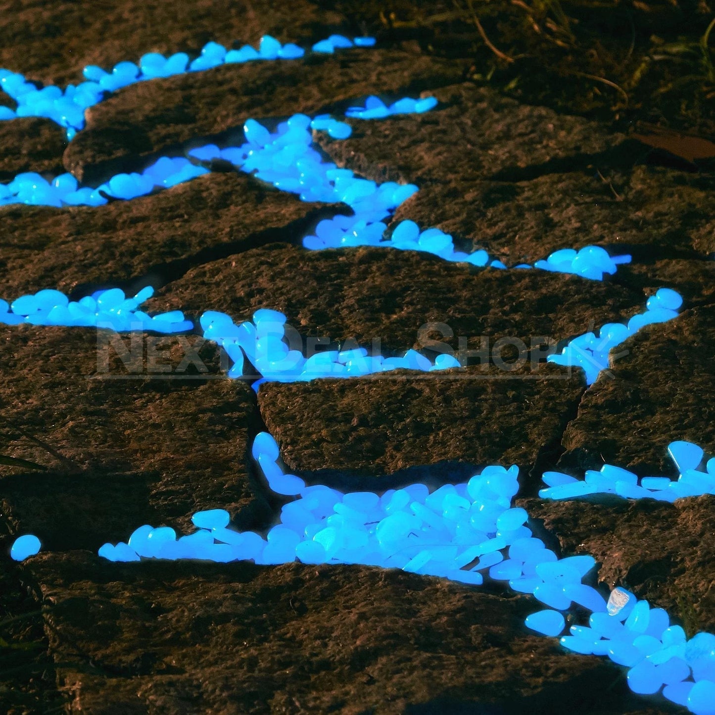 GlowPebbles™ | Bring light into dark paths