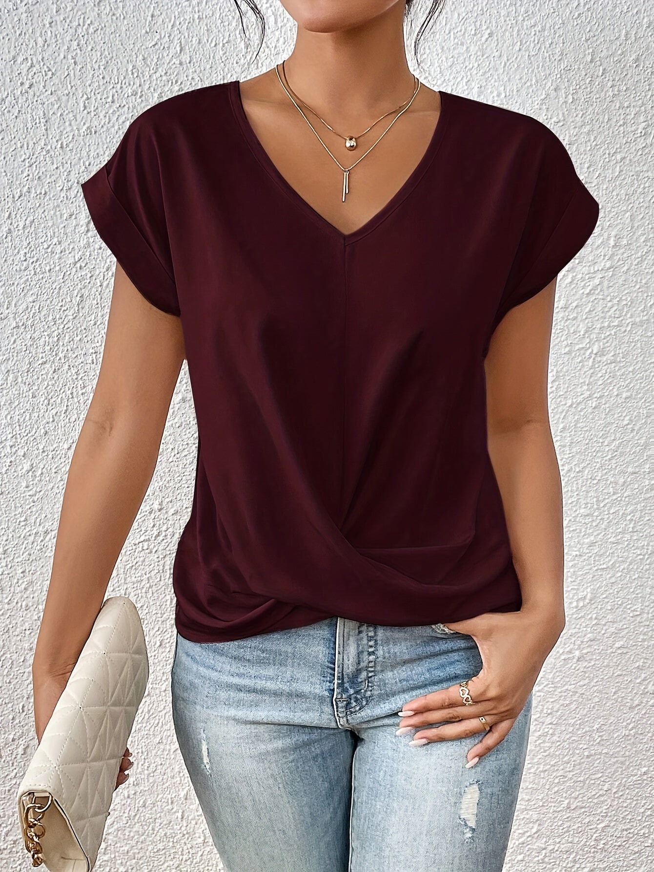 Cleo™ | Casual sweetheart neck T-shirt