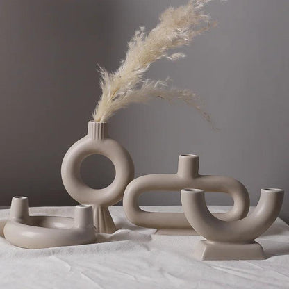 Minimalistischer skandinavischer Kerzenhalter und Vase aus Eisen und Glas
