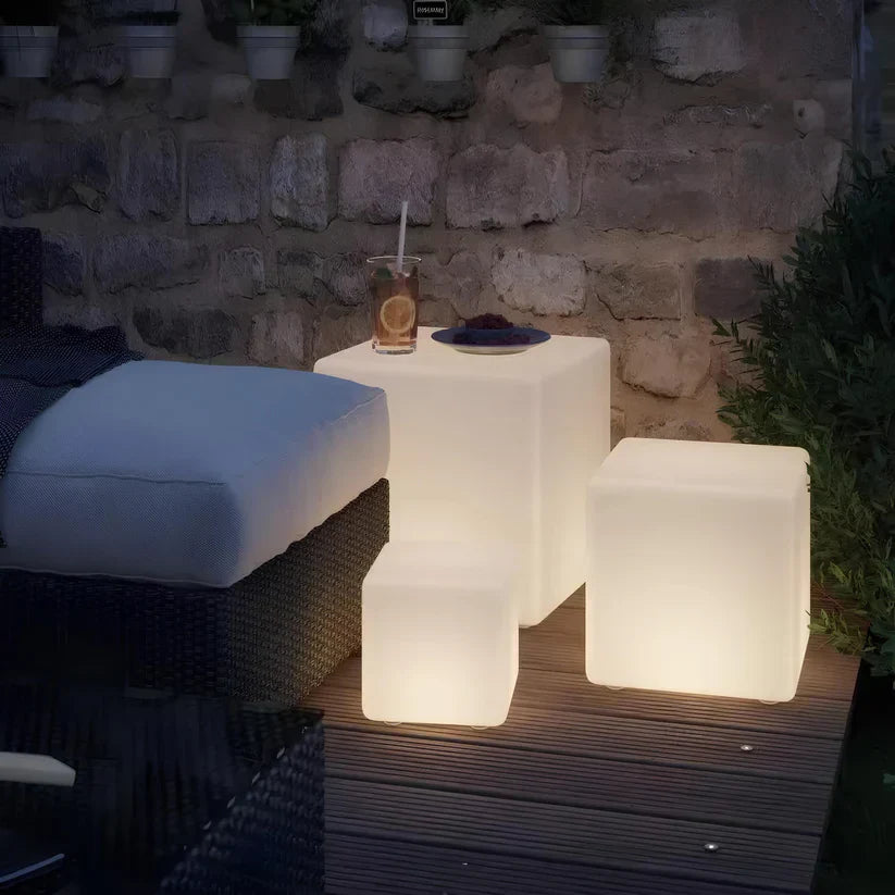 RadiantCube™ | Cubic garden light