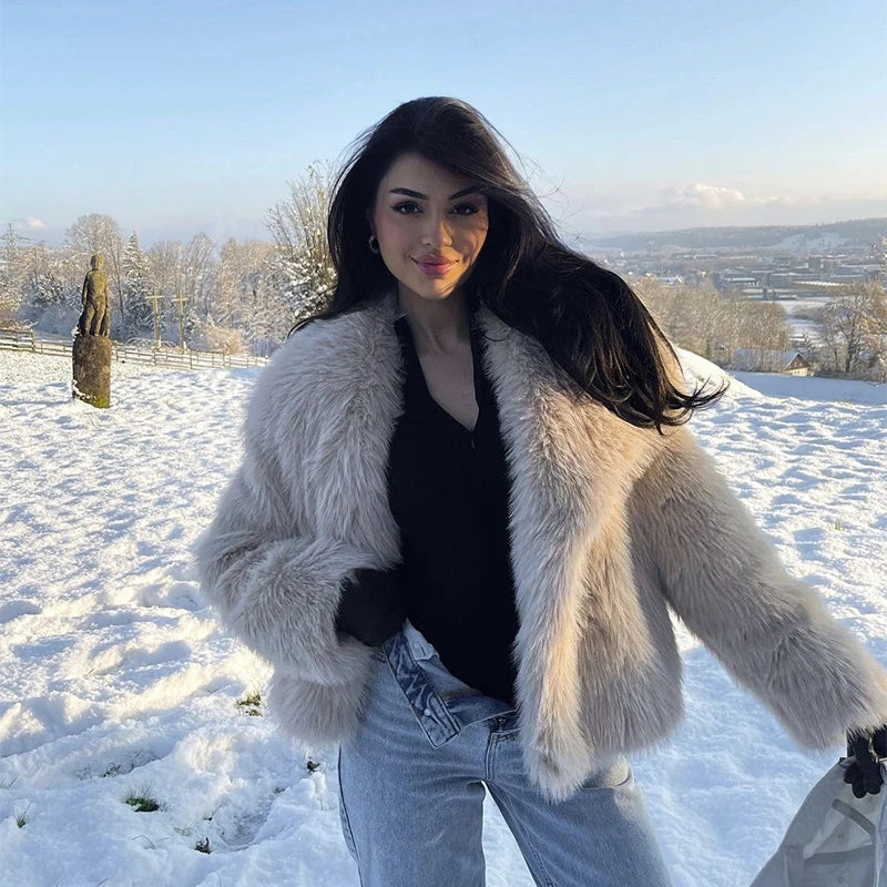 Axela™ | Elegant women's fur coat for stylish winter fashion 2024