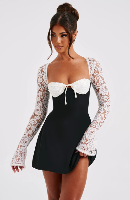 Agusté™ – The elegant mini dress for every occasion