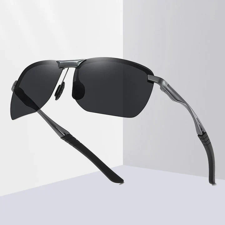 IntelliShade™ – Polarized Intelligent Sunglasses